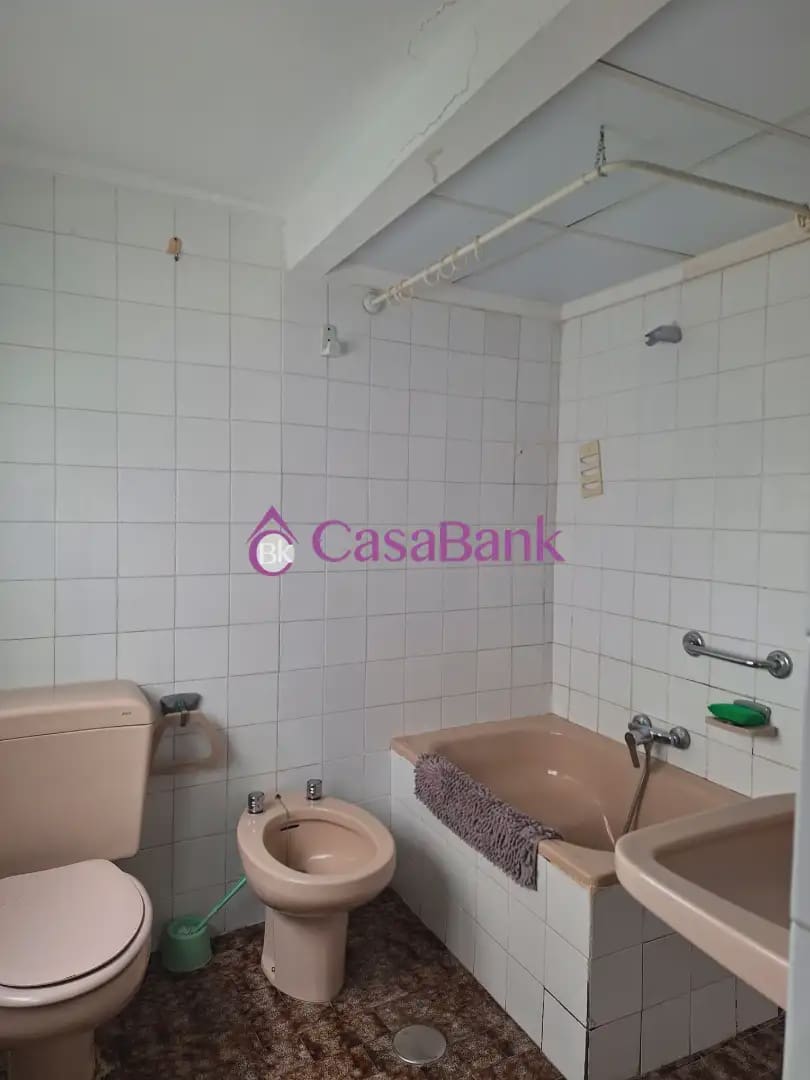 7 sypialnia Dom na sprzedaż w Miasto Kordoba z garażem - 285 000 € (Ref: 9904855)