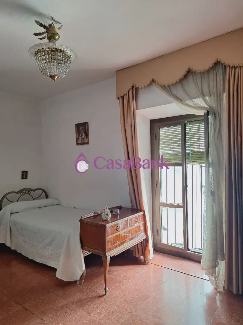 7 sypialnia Dom na sprzedaż w Miasto Kordoba z garażem - 285 000 € (Ref: 9904855)