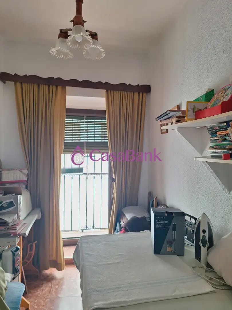 7 sypialnia Dom na sprzedaż w Miasto Kordoba z garażem - 285 000 € (Ref: 9904855)