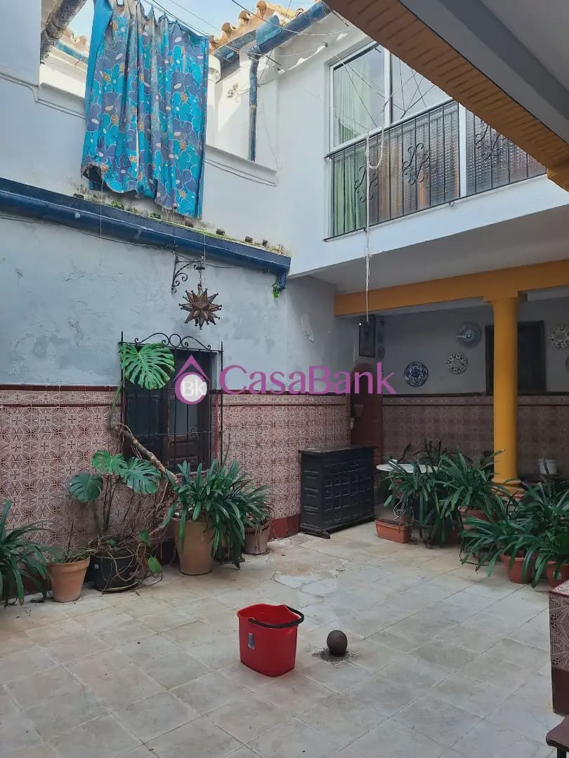 7 sypialnia Dom na sprzedaż w Miasto Kordoba z garażem - 285 000 € (Ref: 9904855)