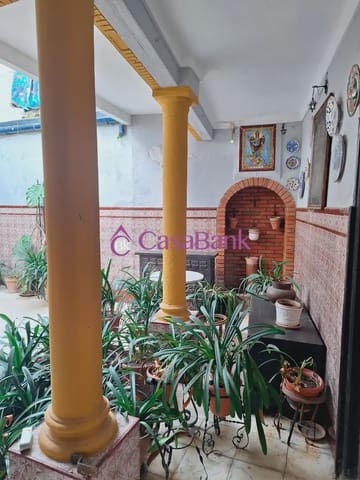 7 sypialnia Dom na sprzedaż w La Magdalena, Miasto Kordoba z garażem - 285 000 € (Ref: 9904855)