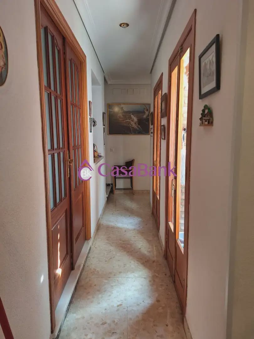 9 sypialnia Dom na sprzedaż w Miasto Kordoba - 550 000 € (Ref: 9904860)