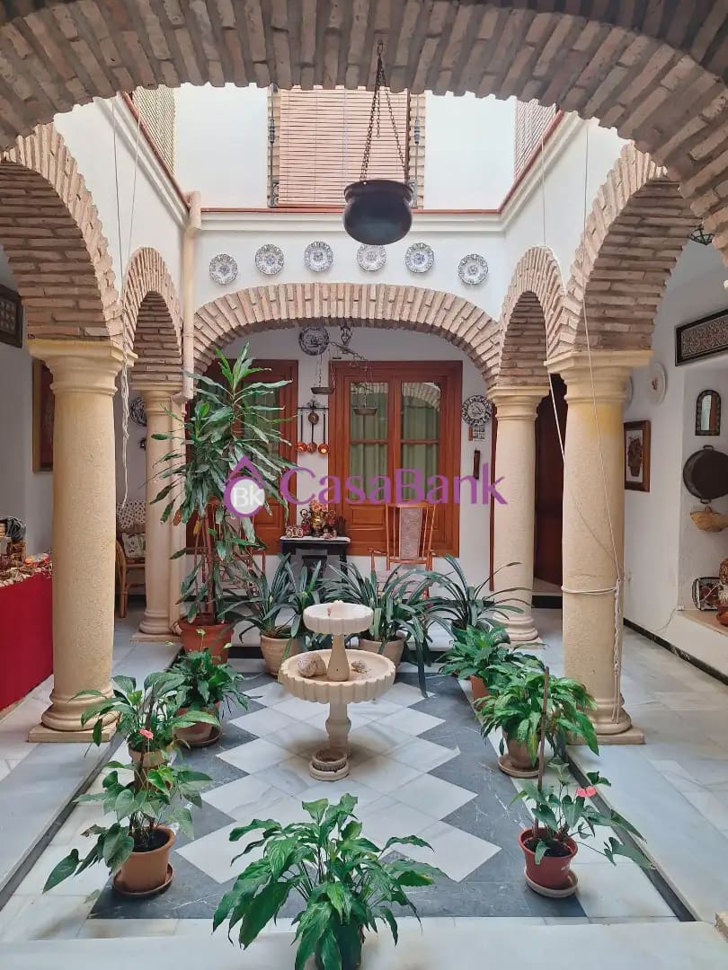 9 sypialnia Dom na sprzedaż w Miasto Kordoba - 550 000 € (Ref: 9904860)