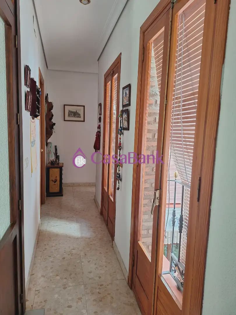 9 sypialnia Dom na sprzedaż w Miasto Kordoba - 550 000 € (Ref: 9904860)