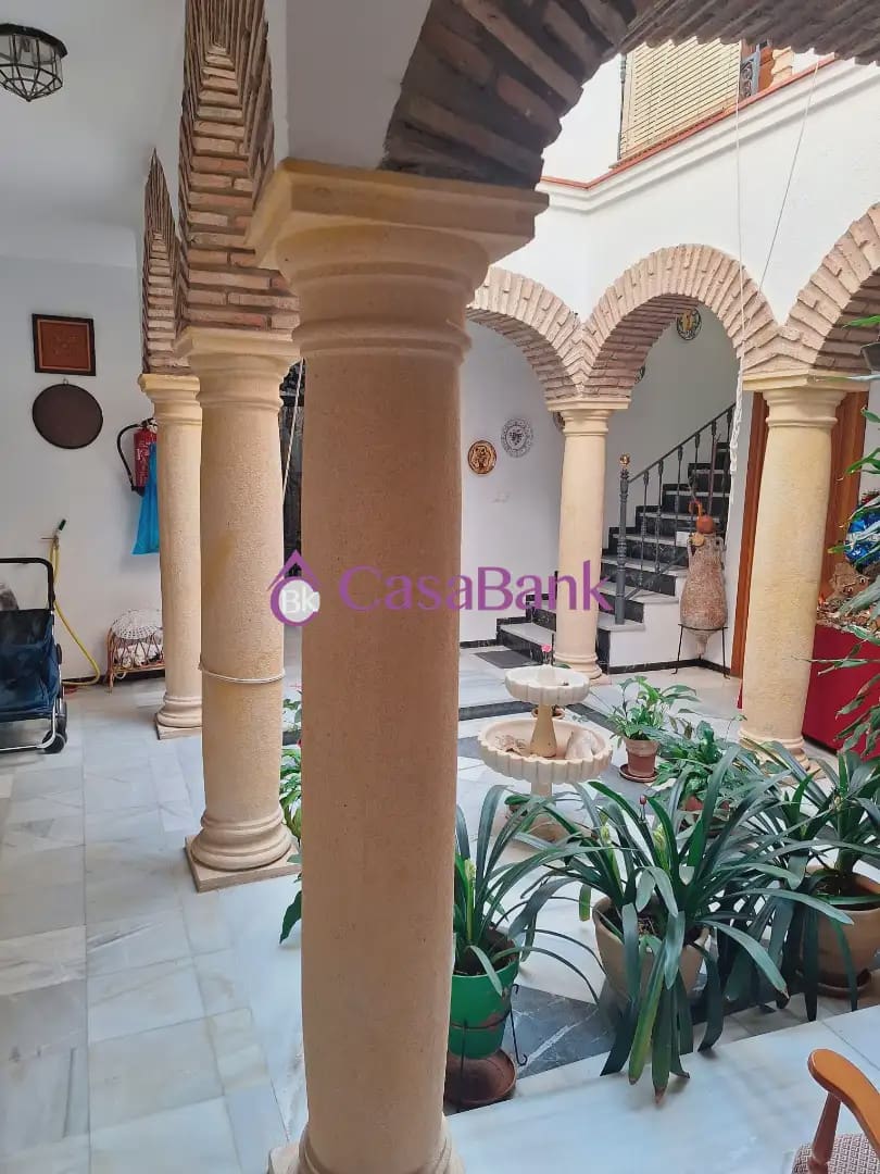 9 sypialnia Dom na sprzedaż w Miasto Kordoba - 550 000 € (Ref: 9904860)