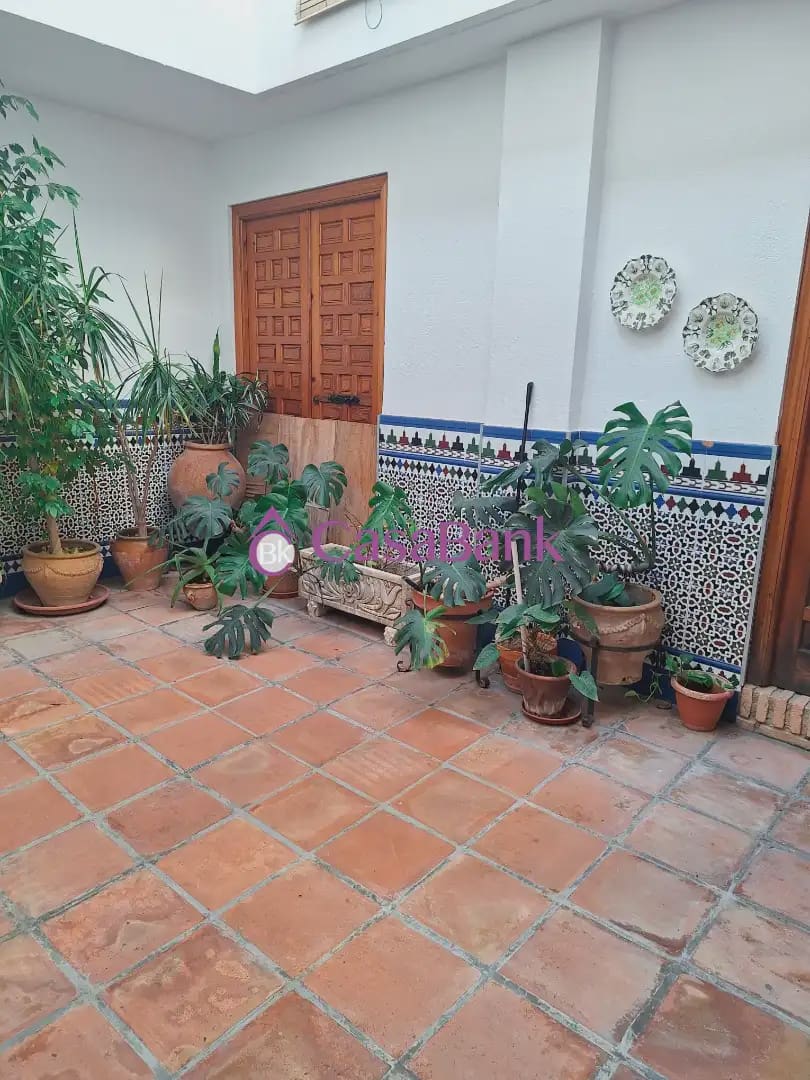 9 sypialnia Dom na sprzedaż w Miasto Kordoba - 550 000 € (Ref: 9904860)
