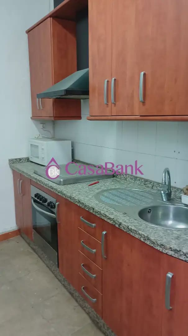 8 sypialnia Willa na sprzedaż w Miasto Kordoba z garażem - 220 000 € (Ref: 9904863)
