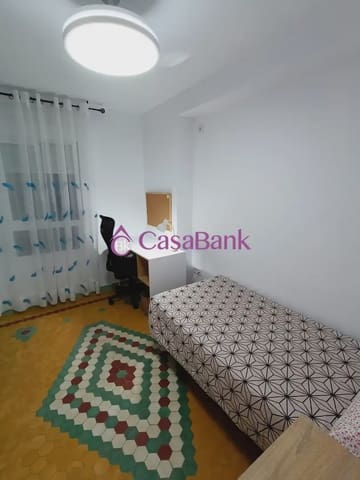 3 quarto Apartamento para venda em Ciudad Jardín, Córdova cidade - 175 000 € (Ref: 9904867)