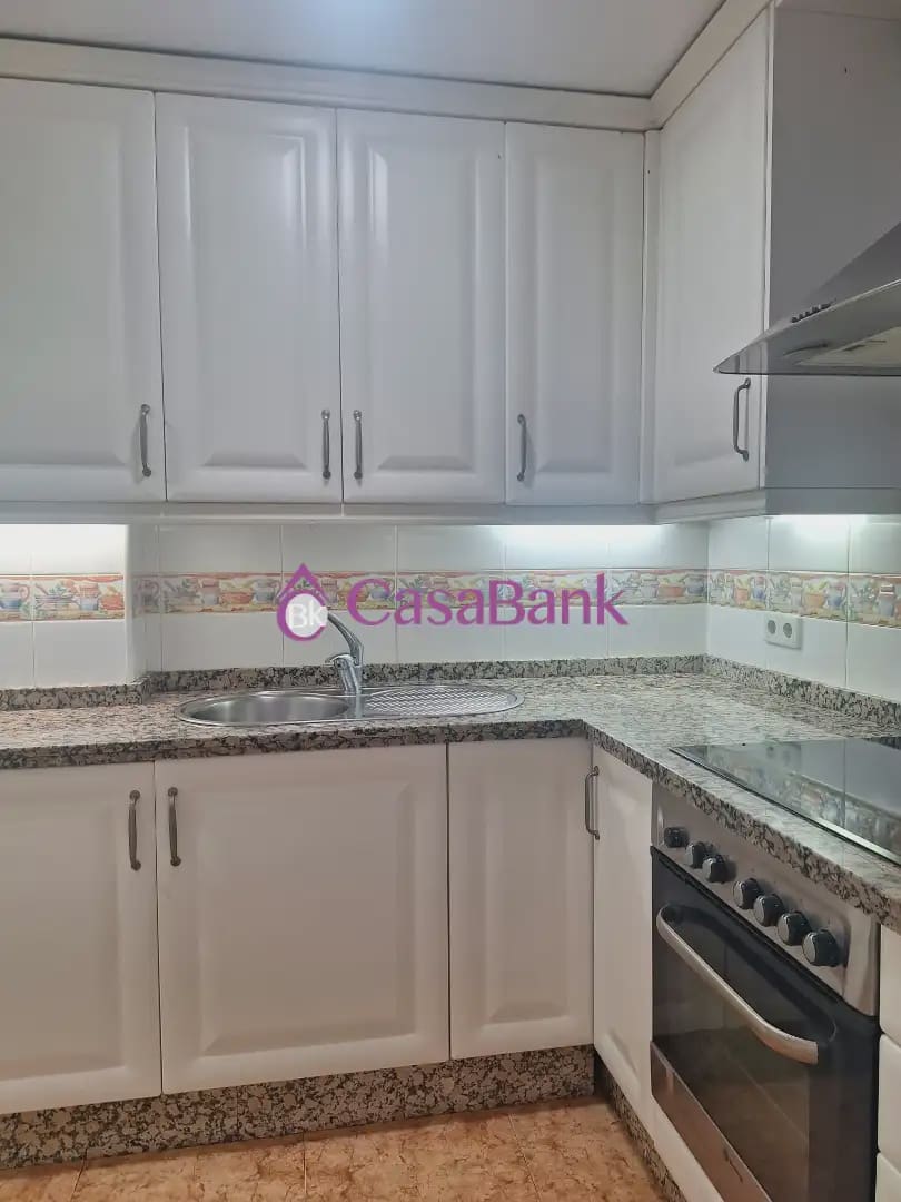 4 Zimmer Wohnung zu verkaufen in Cordoba Stadt - 229.900 € (Ref: 9904874)