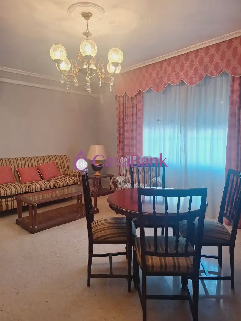 4 Zimmer Wohnung zu verkaufen in Cordoba Stadt - 229.900 € (Ref: 9904874)