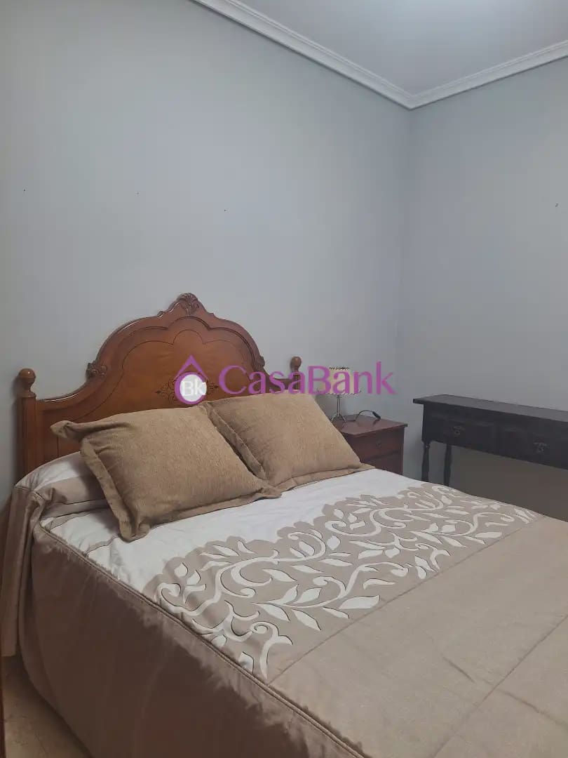 4 Zimmer Wohnung zu verkaufen in Cordoba Stadt - 229.900 € (Ref: 9904874)