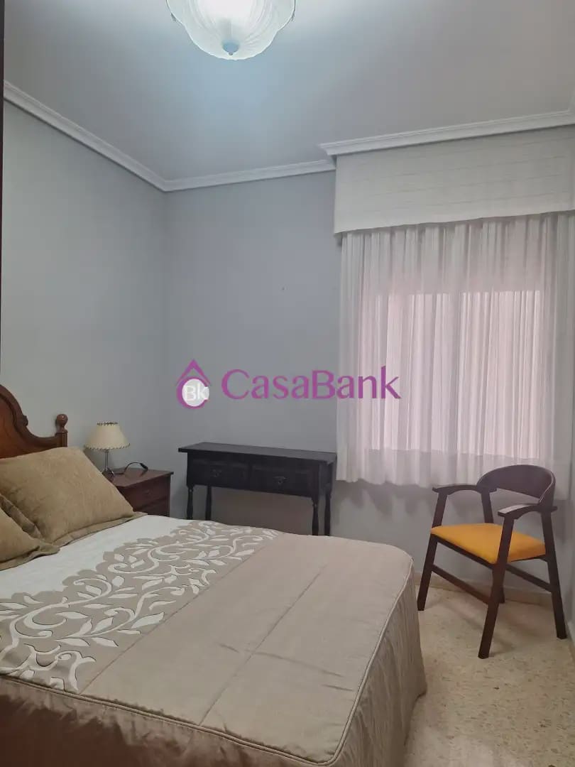4 Zimmer Wohnung zu verkaufen in Cordoba Stadt - 229.900 € (Ref: 9904874)
