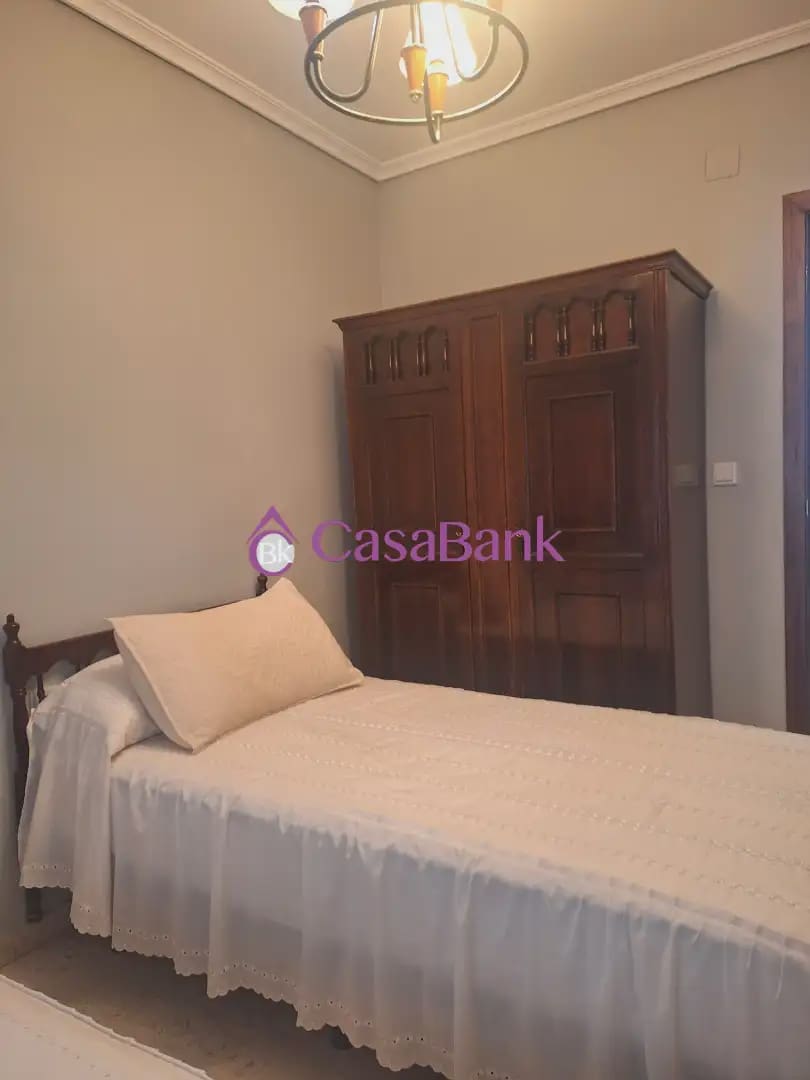 4 Zimmer Wohnung zu verkaufen in Cordoba Stadt - 229.900 € (Ref: 9904874)