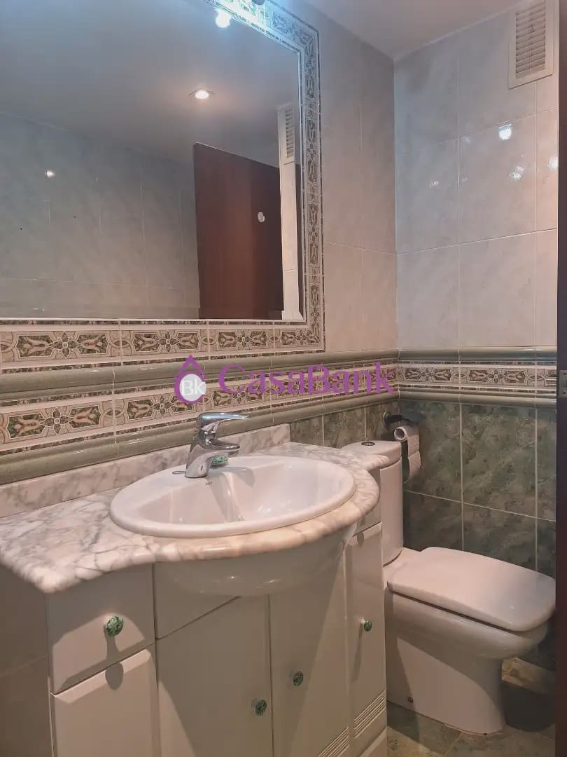 4 Zimmer Wohnung zu verkaufen in Cordoba Stadt - 229.900 € (Ref: 9904874)
