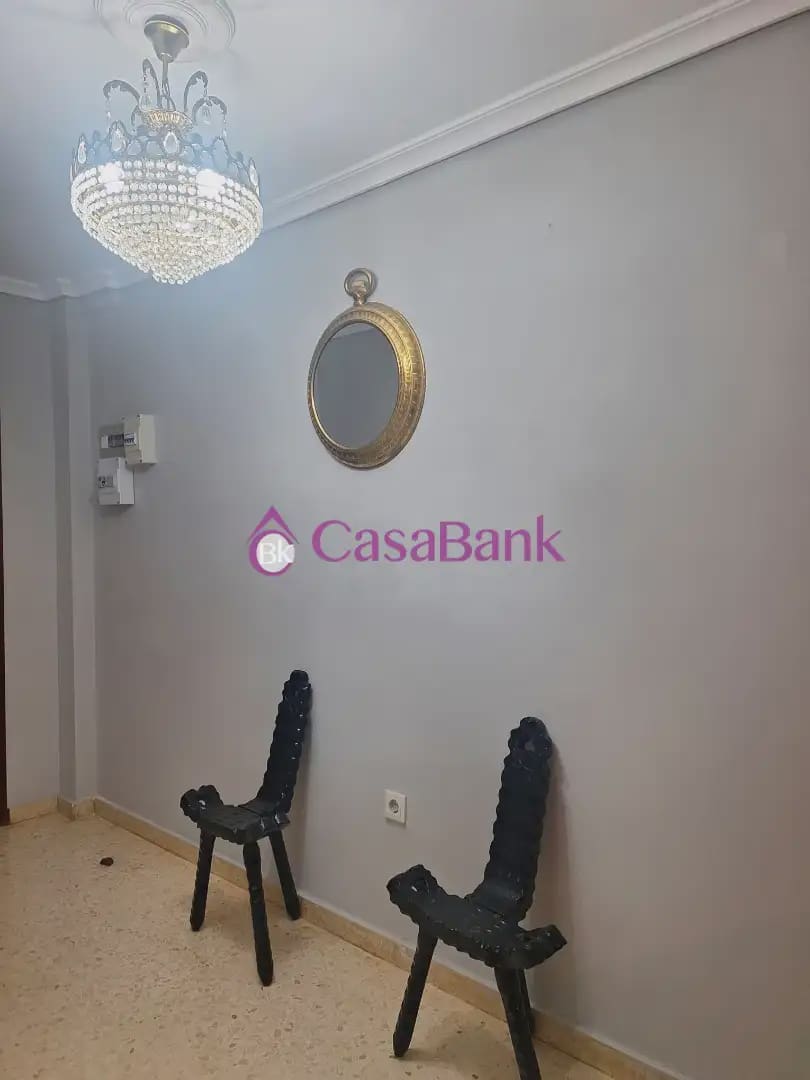 4 Zimmer Wohnung zu verkaufen in Cordoba Stadt - 229.900 € (Ref: 9904874)
