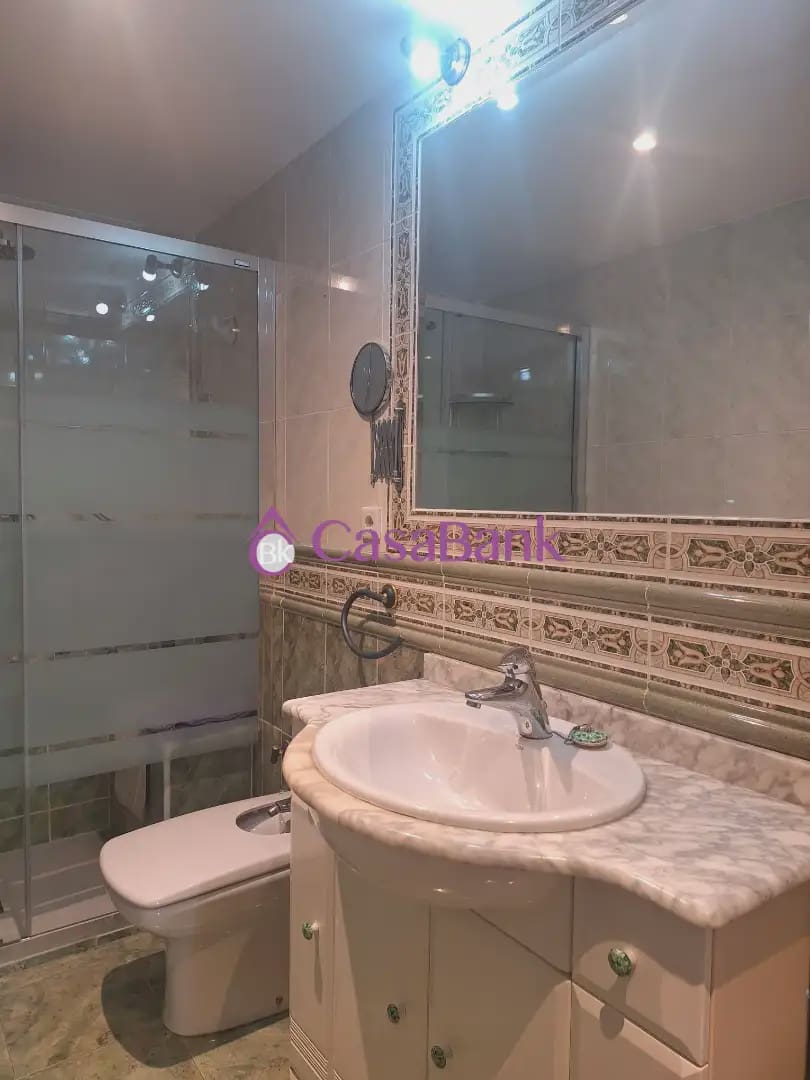 4 Zimmer Wohnung zu verkaufen in Cordoba Stadt - 229.900 € (Ref: 9904874)