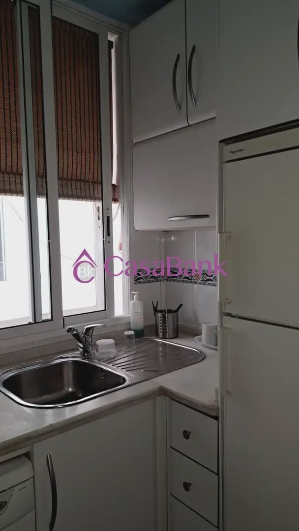 3 sovrum Lägenhet till salu i Cordoba stad - 114 000 € (Ref: 9906615)