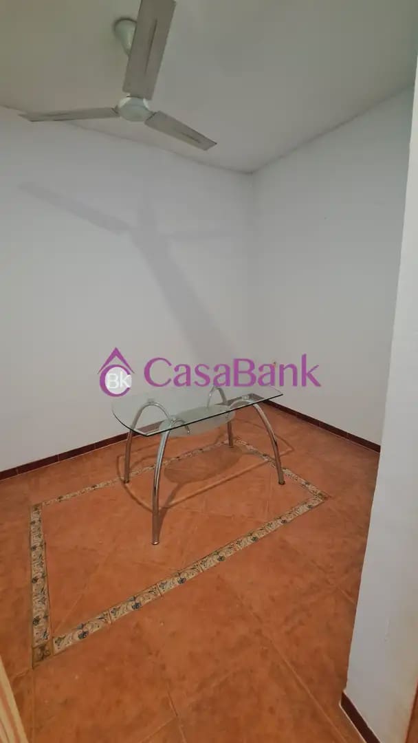 3 sovrum Lägenhet till salu i Cordoba stad - 114 000 € (Ref: 9906615)