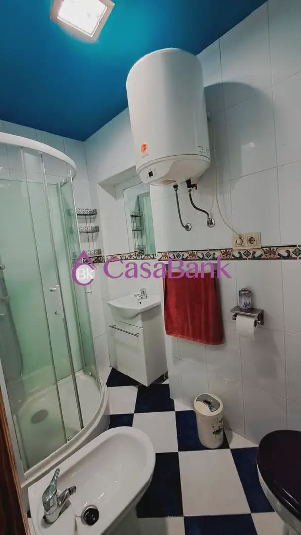 3 sovrum Lägenhet till salu i Cordoba stad - 114 000 € (Ref: 9906615)