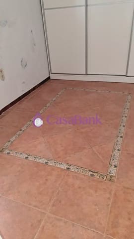 3 makuuhuone Asunto myytävänä paikassa Santa Marina, Córdoba kaupunki - 114 000 € (Ref: 9906615)