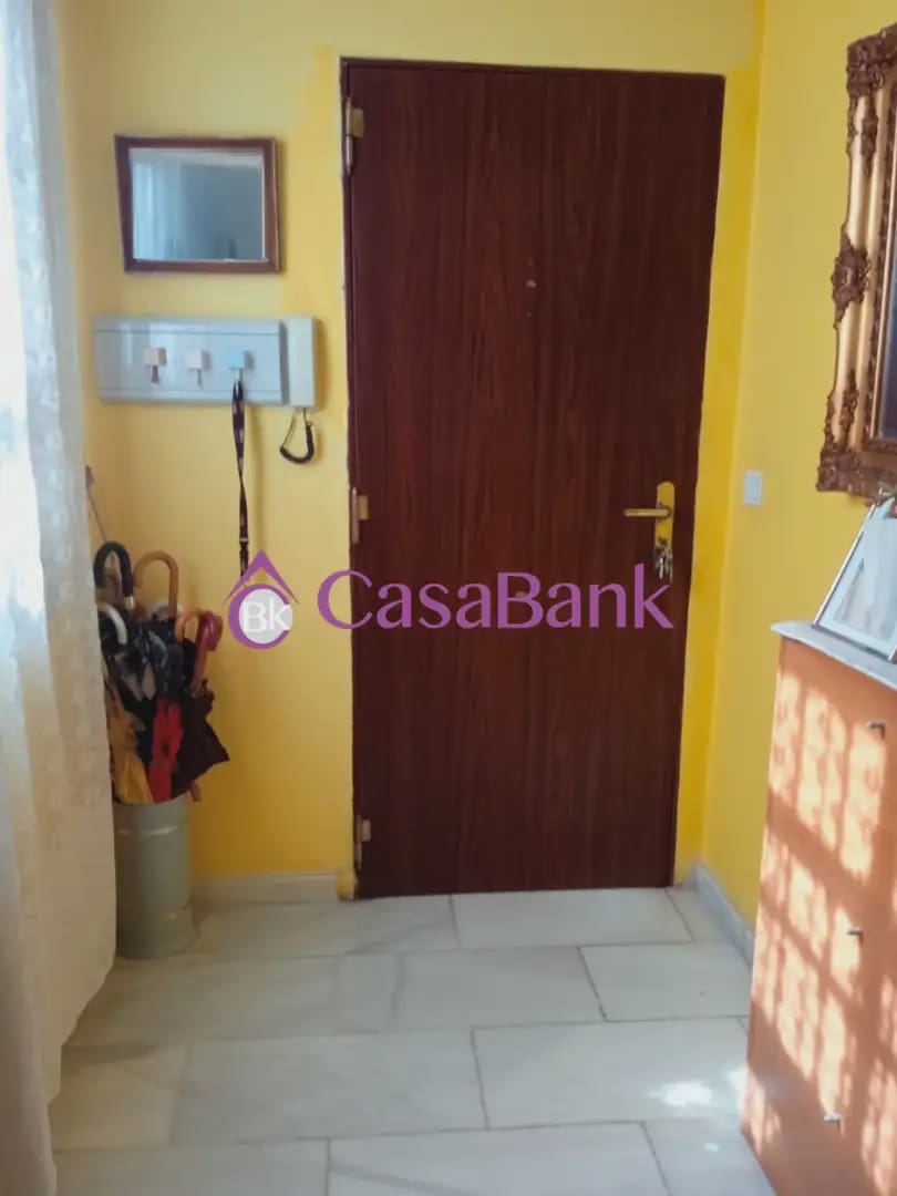 4 bedroom Townhouse for sale in Cordoba city with garage - € 350,000 (Ref: 9921071)