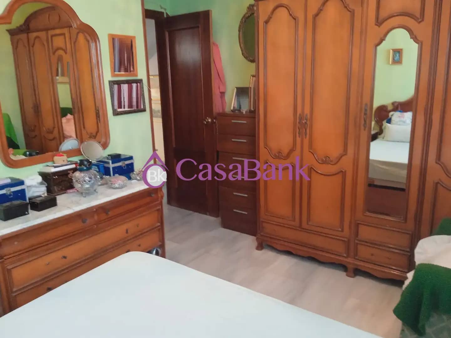 4 bedroom Townhouse for sale in Cordoba city with garage - € 350,000 (Ref: 9921071)