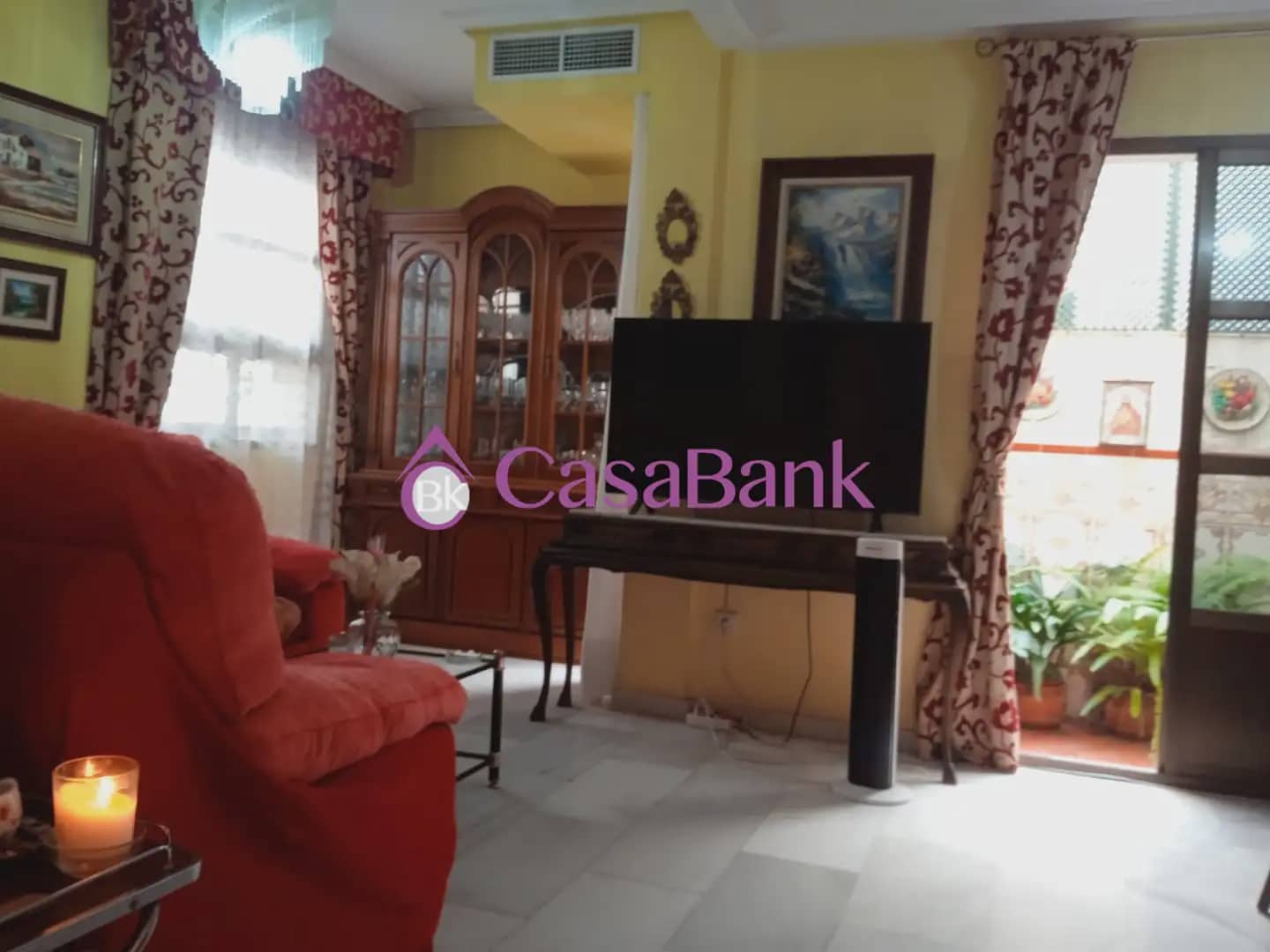 4 bedroom Townhouse for sale in Cordoba city with garage - € 350,000 (Ref: 9921071)