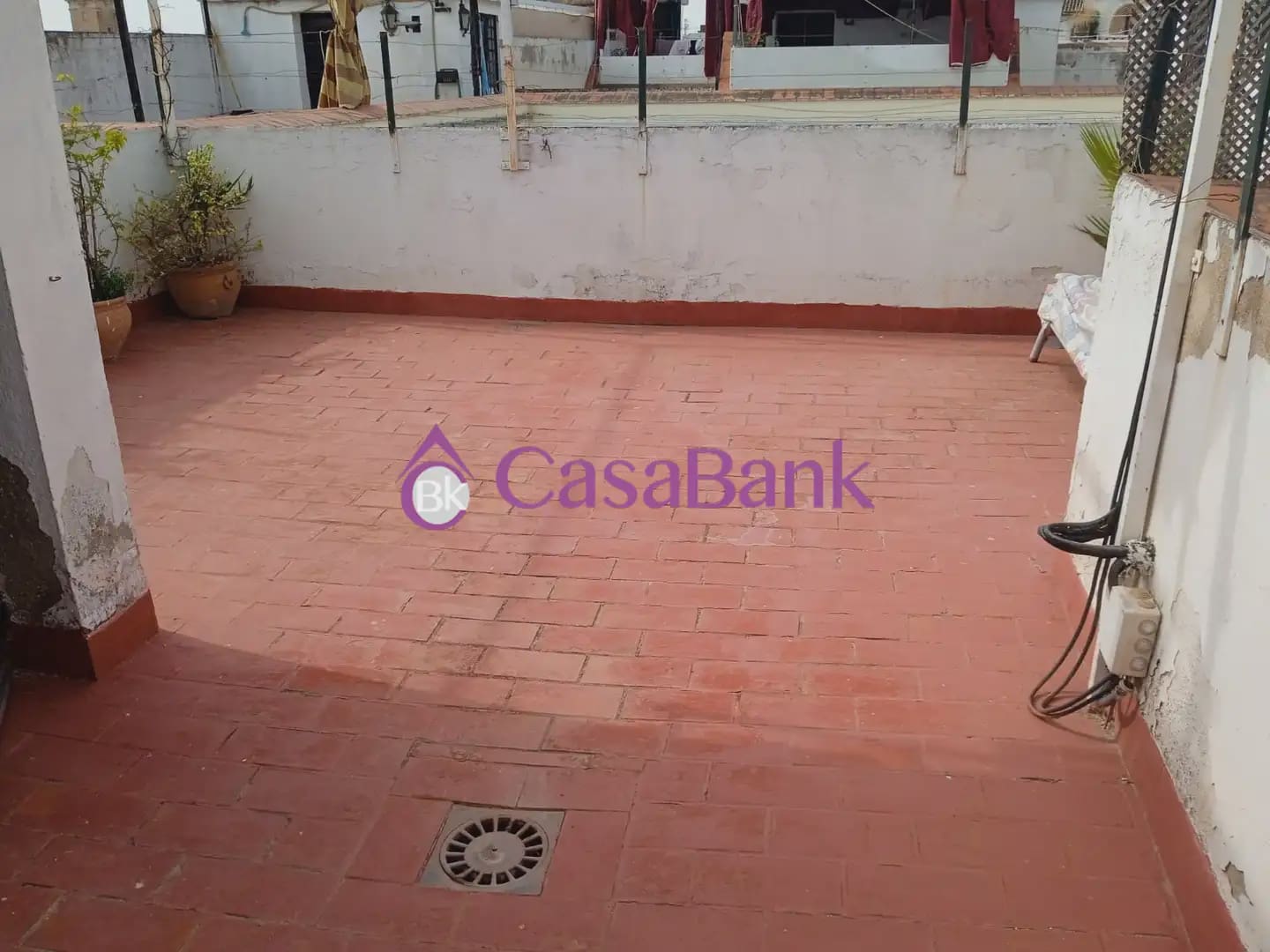 4 bedroom Townhouse for sale in Cordoba city with garage - € 350,000 (Ref: 9921071)