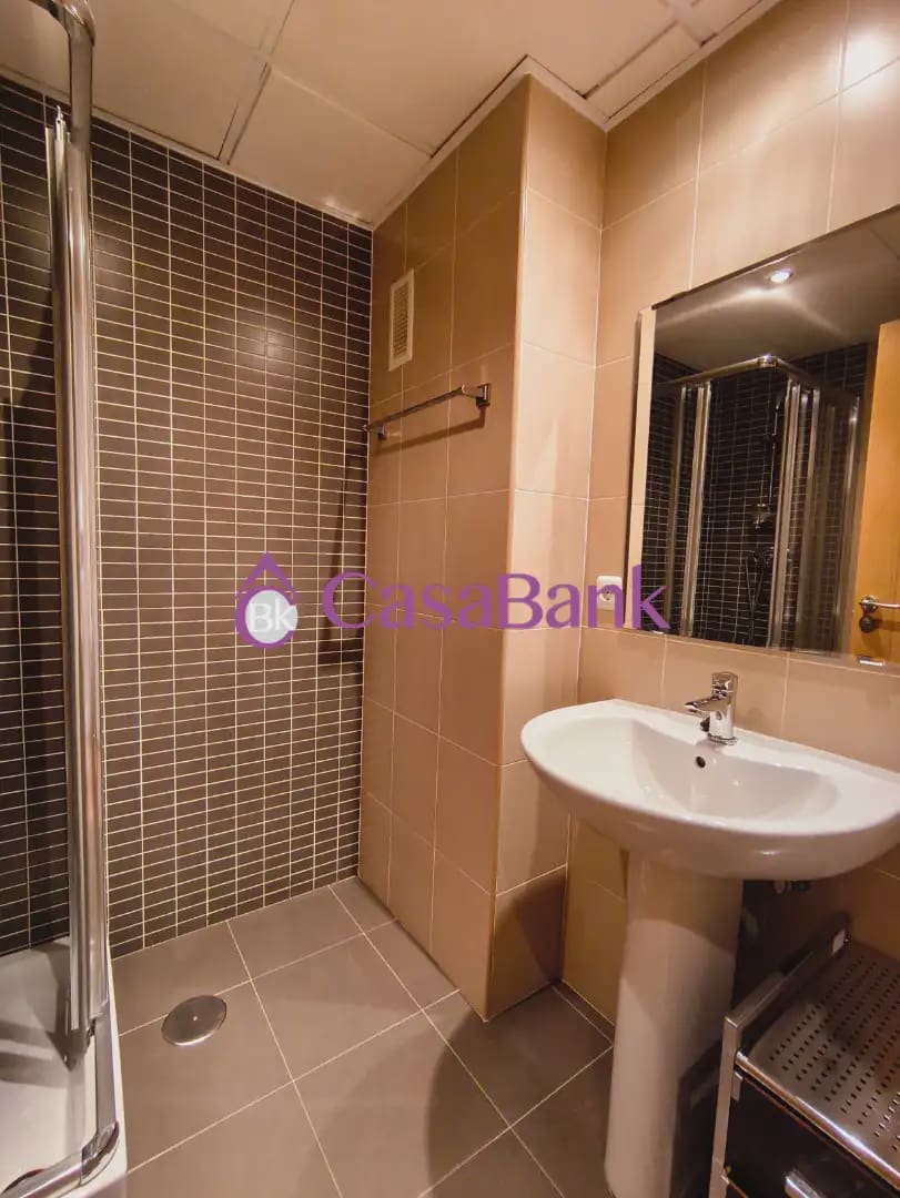 3 quarto Apartamento para arrendar em Cordova cidade com piscina garagem - 900 € (Ref: 9935353)