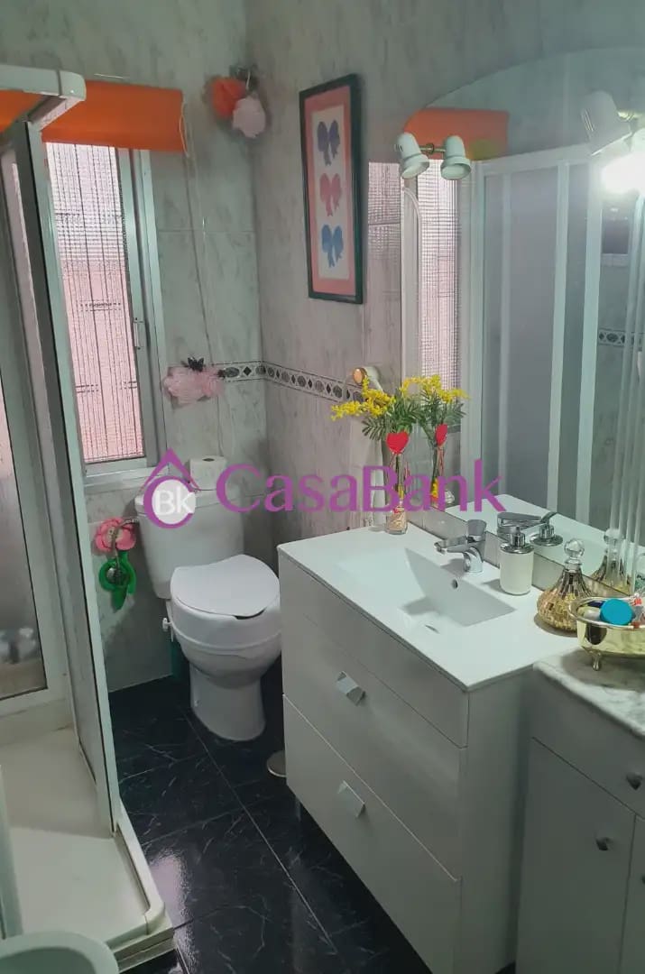 3 sovrum Lägenhet till salu i Cordoba stad - 165 000 € (Ref: 9950138)