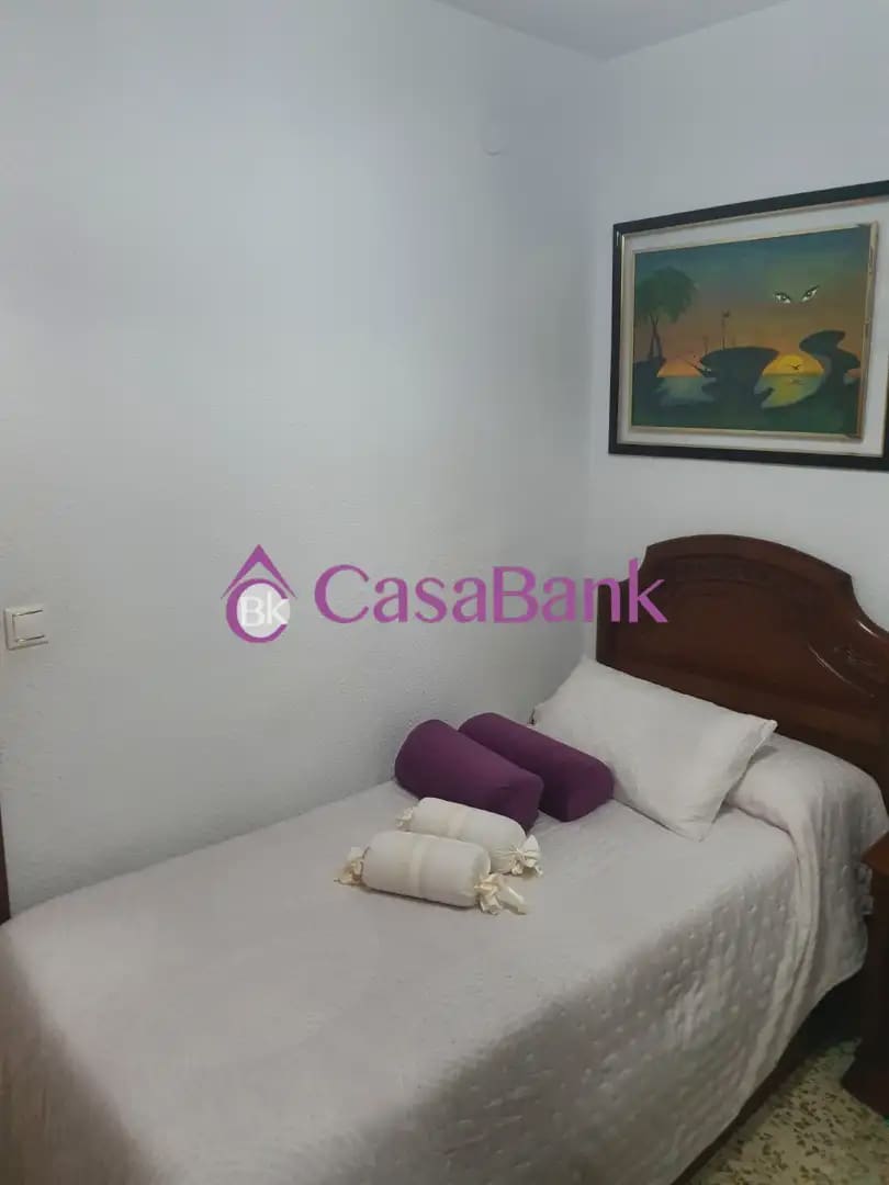 3 sovrum Lägenhet till salu i Cordoba stad - 165 000 € (Ref: 9950138)