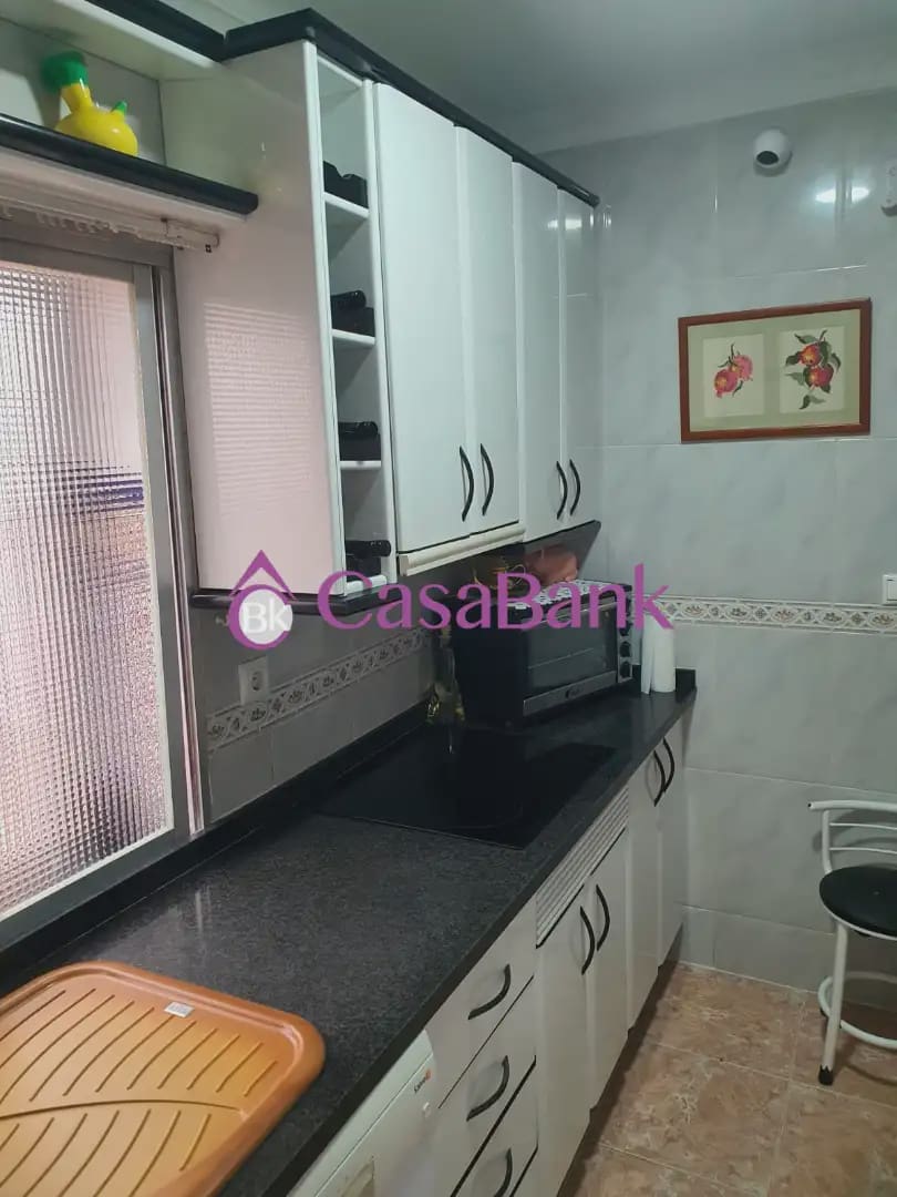 3 sovrum Lägenhet till salu i Cordoba stad - 165 000 € (Ref: 9950138)