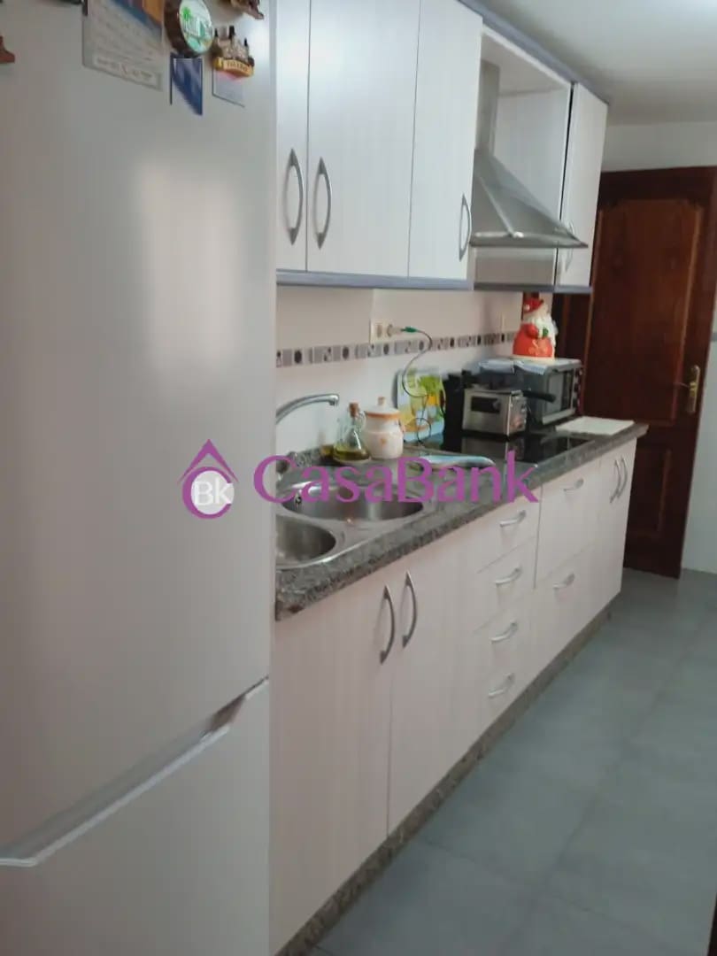 3 sovrum Lägenhet till salu i Cordoba stad - 144 200 € (Ref: 9950489)