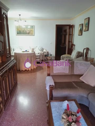 3 sovrum Lägenhet till salu i Parque Azahara, Córdoba stad - 144 200 € (Ref: 9950489)