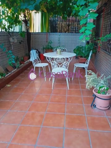 3 sovrum Lägenhet till salu i Parque Azahara, Córdoba stad - 144 200 € (Ref: 9950489)