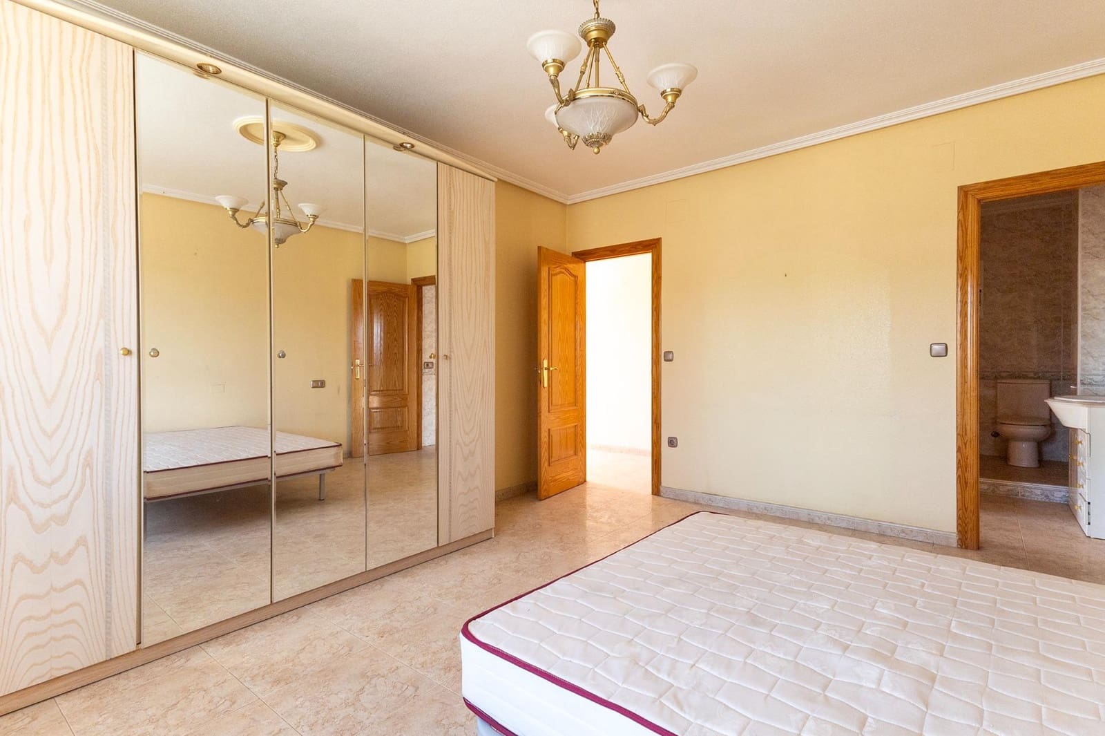 5 bedroom Commercial for sale in Orihuela - € 590,000 (Ref: 9379418)