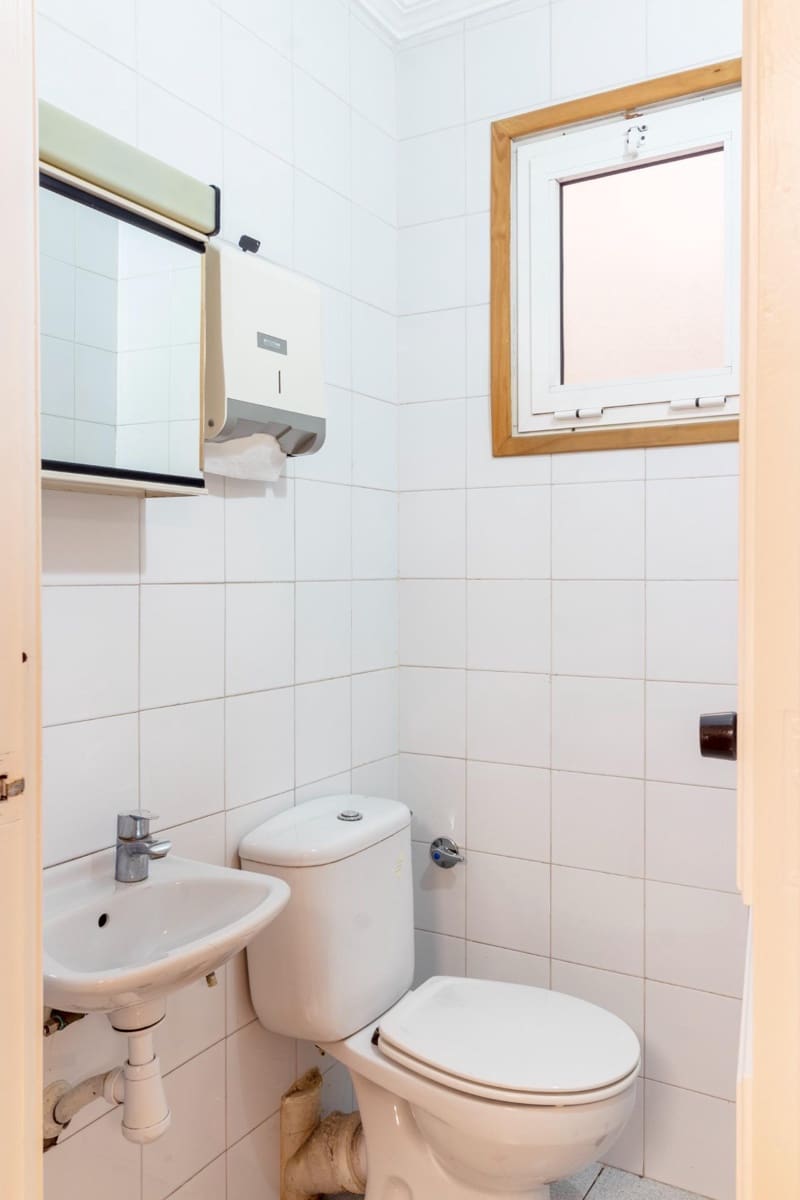 Kommersiell til leie i Orihuela - € 400 (Ref: 9379420)