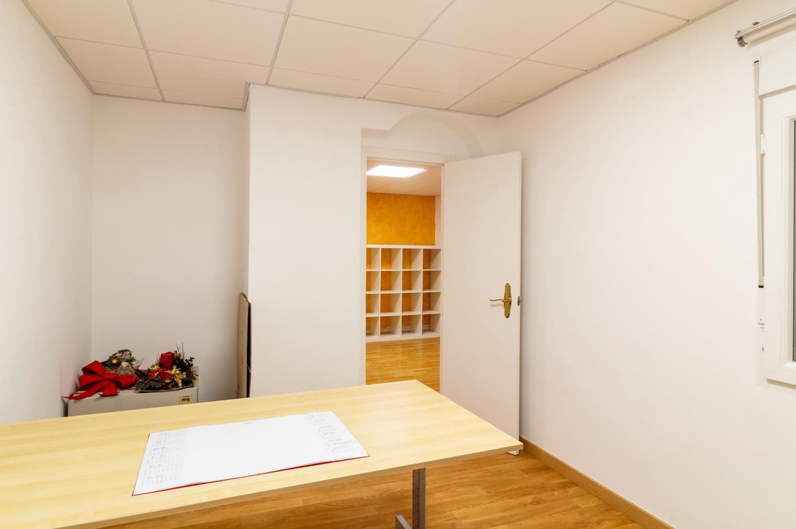 Kommersiell til leie i Orihuela - € 400 (Ref: 9379420)