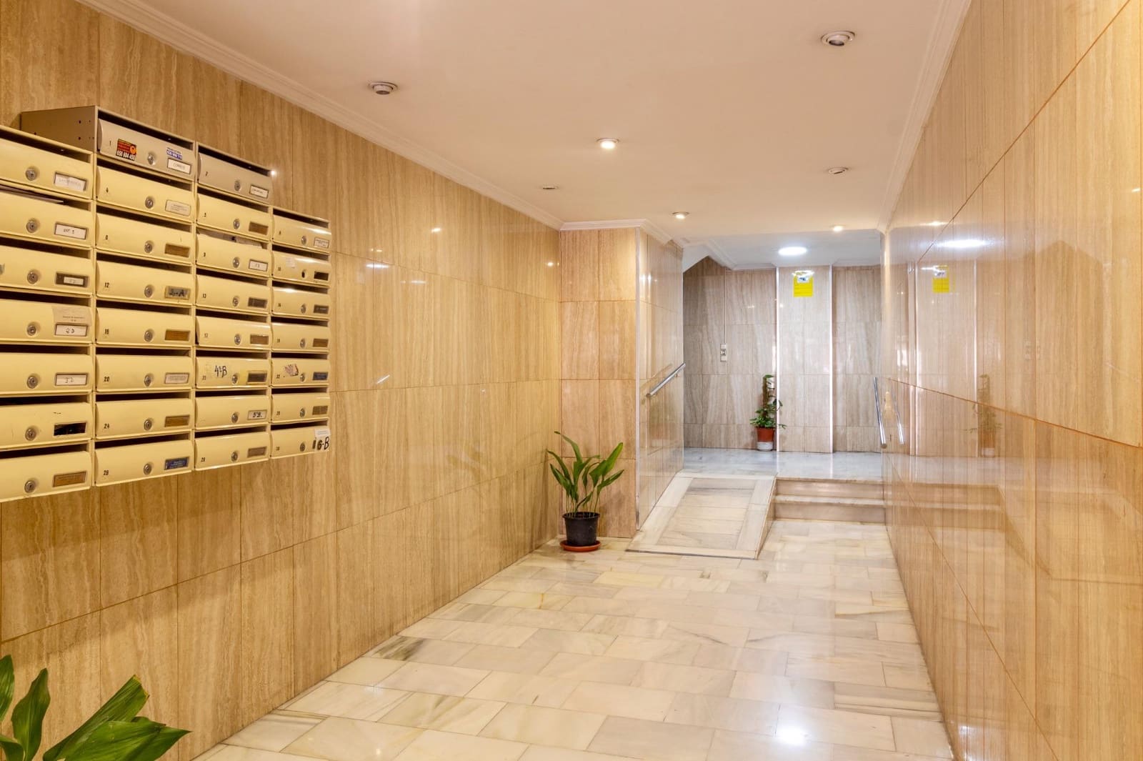 Kommersiell til leie i Orihuela - € 400 (Ref: 9379420)