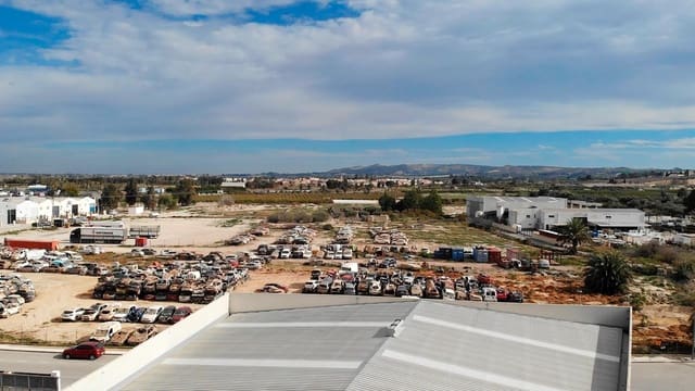 Business for sale in Bigastro - € 650,000 (Ref: 9379428)