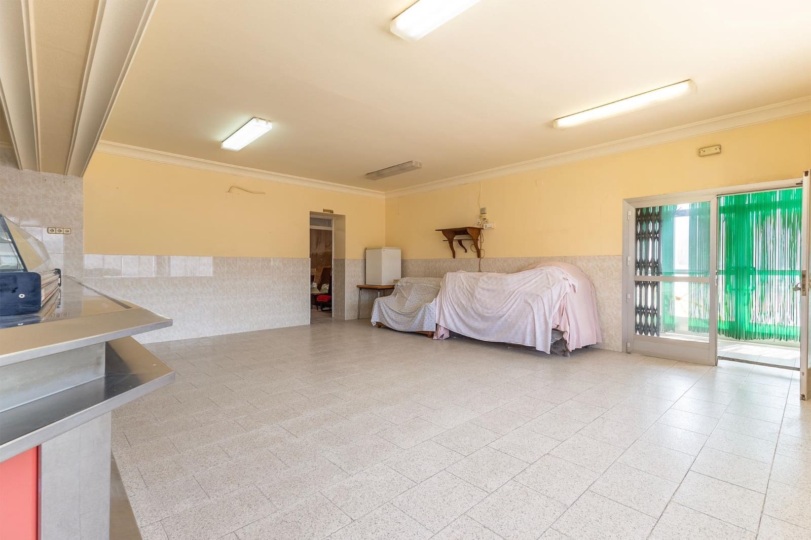 3 bedroom Restaurant/Bar for sale in Orihuela - € 240,000 (Ref: 9379430)