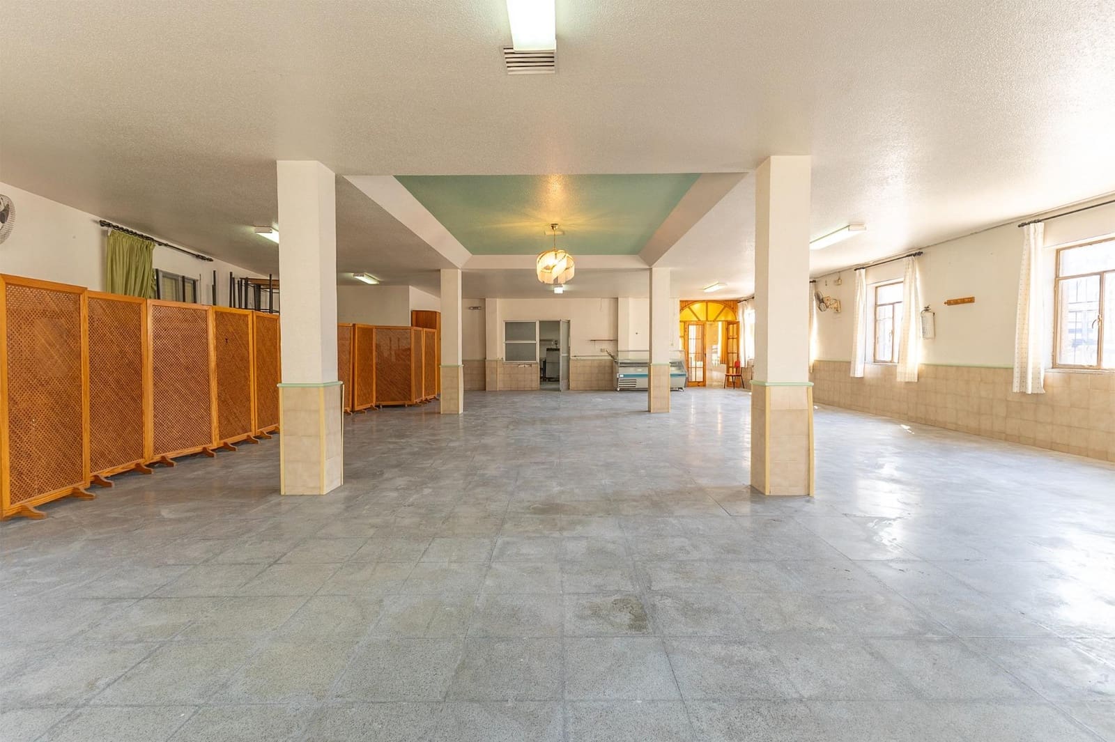 3 chambre Local Commercial à vendre à Orihuela - 230 000 € (Ref: 9379430)