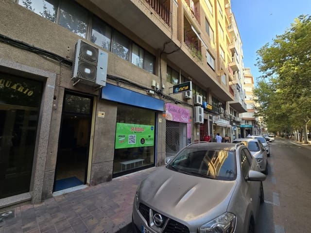Commercieel te huur in Orihuela - € 1.099 (Ref: 9379433)