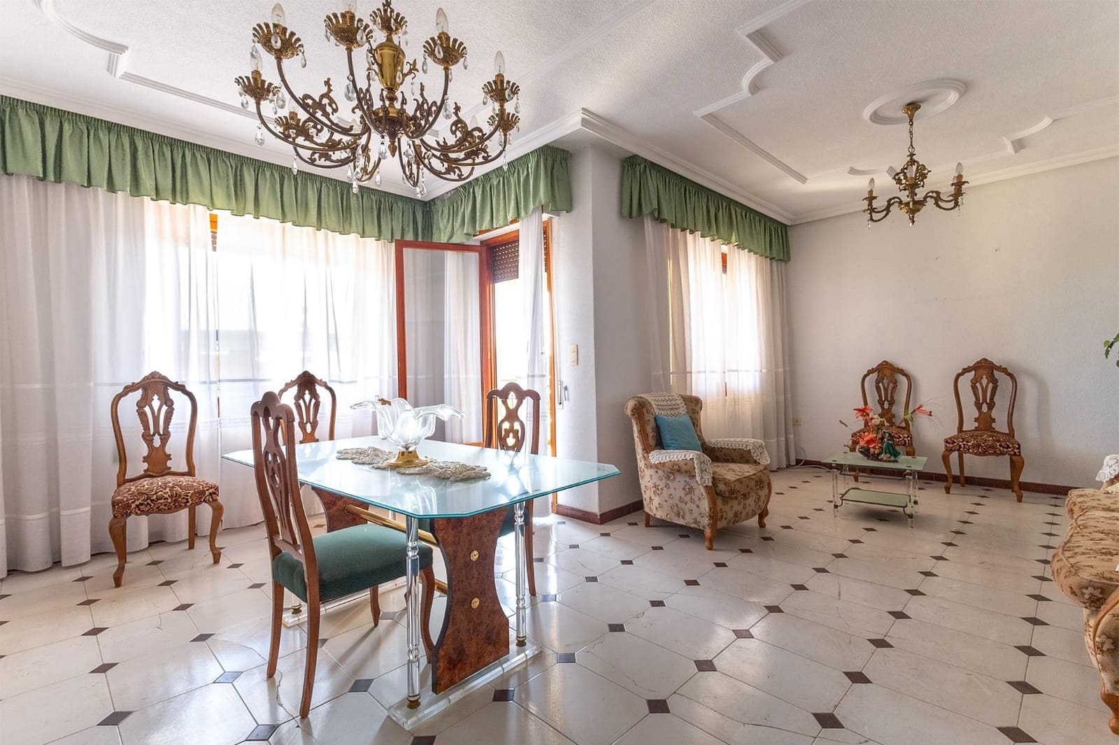 5 bedroom Commercial for sale in Orihuela - € 590,000 (Ref: 9379435)