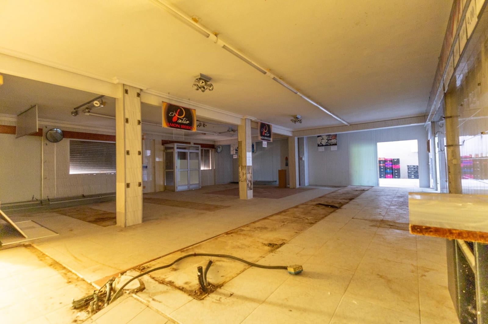 5 Zimmer Gewerbe zu verkaufen in Los Desamparados - 565.000 € (Ref: 9379435)