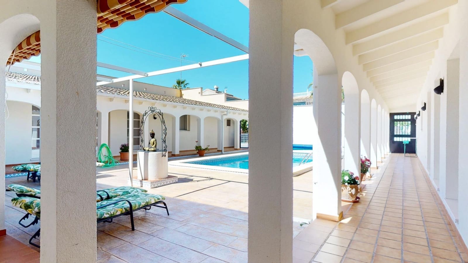 12 bedroom Villa for sale in Benferri with pool garage - € 469,000 (Ref: 9379437)