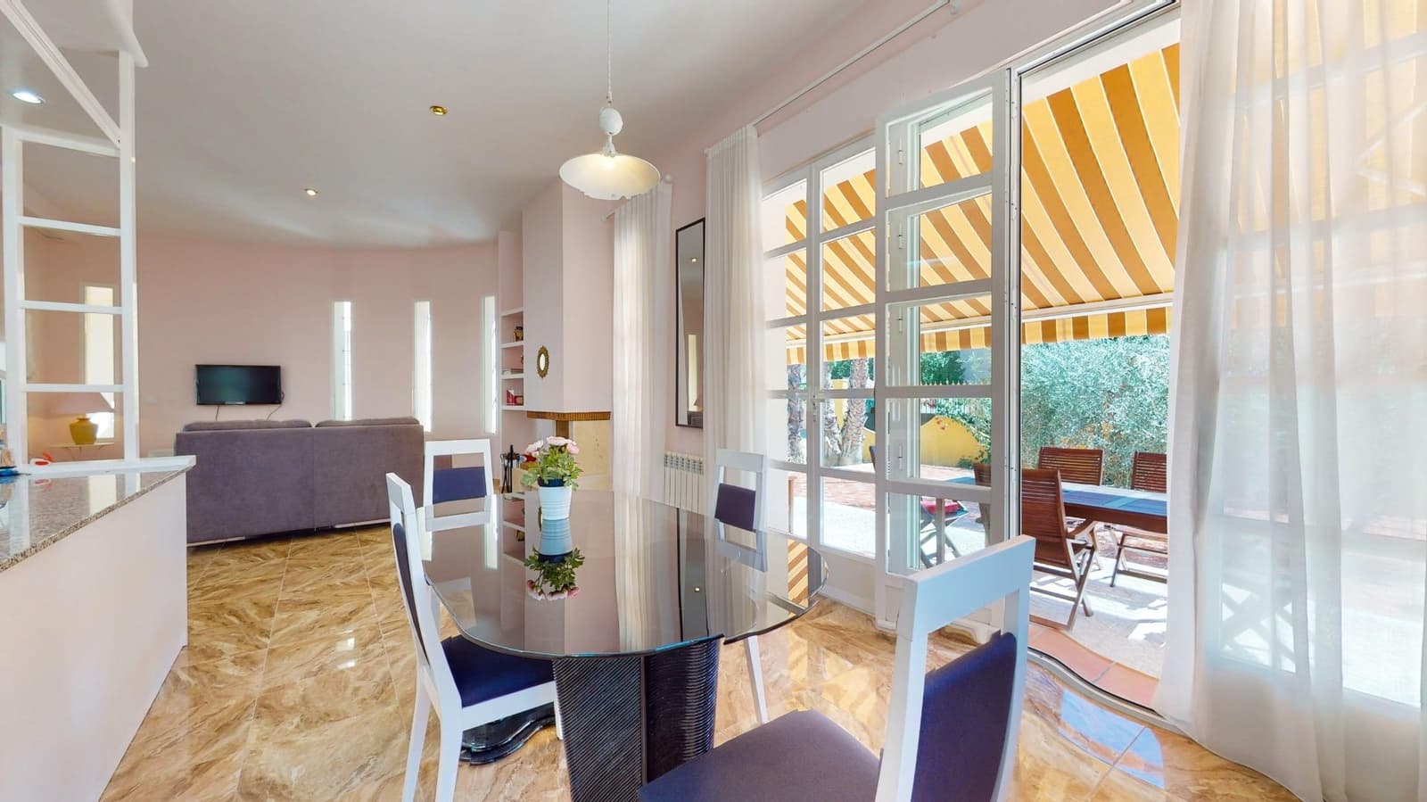 12 bedroom Villa for sale in Benferri with pool garage - € 469,000 (Ref: 9379437)