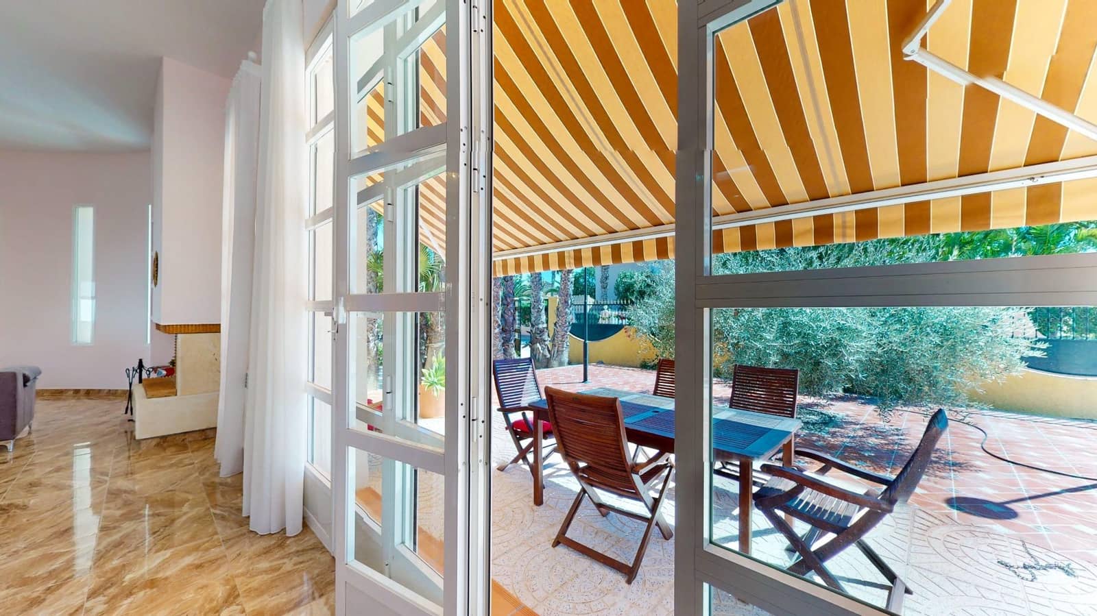 12 bedroom Villa for sale in Benferri with pool garage - € 469,000 (Ref: 9379437)