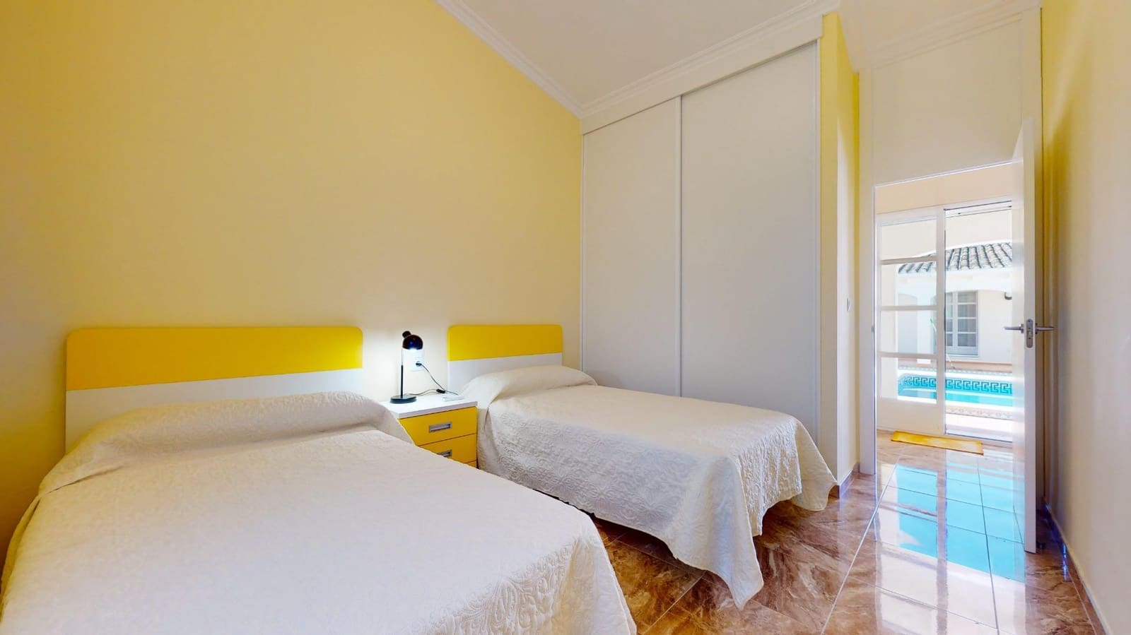 8 sypialnia Willa na sprzedaż w Benferri z basenem garażem - 469 000 € (Ref: 9379437)