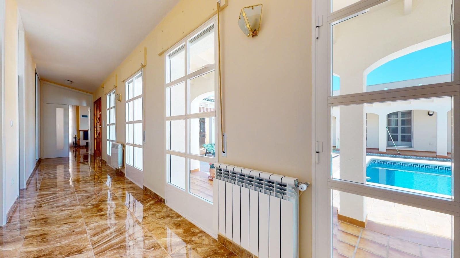 8 sypialnia Willa na sprzedaż w Benferri z basenem garażem - 469 000 € (Ref: 9379437)